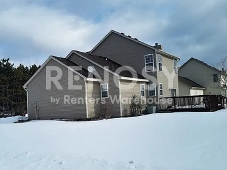 18129 W 82nd St — Photo 15