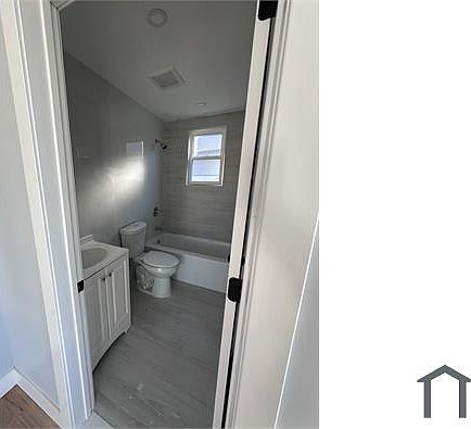 4th image of 327 Beach 68th St #1