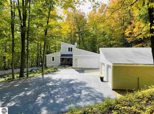 4531 Williamsburg Rd, Williamsburg, MI 49690