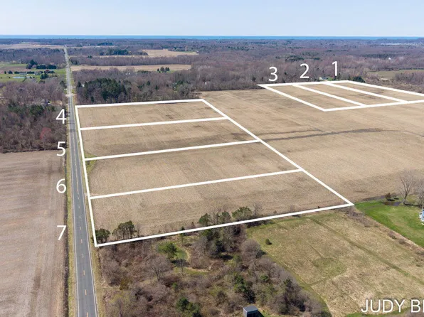 127th Ave #4, Fennville, MI 49408