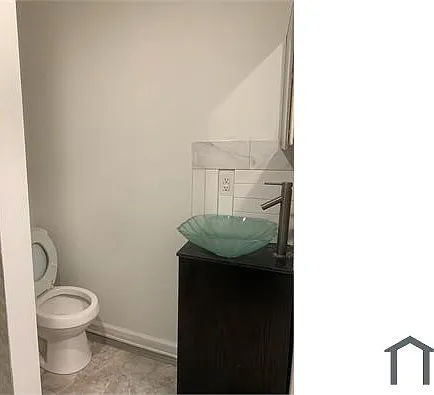 4550 Wayne Ave #3 — Photo 15