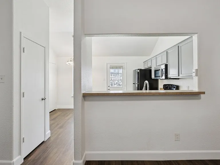 1446 Sax Leigh Dr — Photo 5