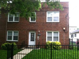 1039 49th St NE APT 2, Washington, DC 20019