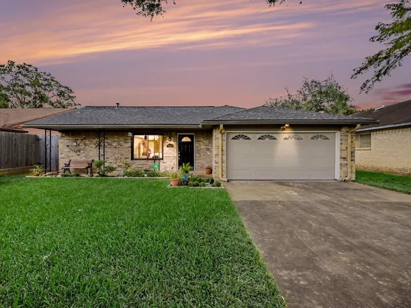 2508 Village Circle Dr, Katy, TX 77493