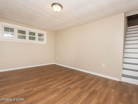 3rd image of 336 Spring St