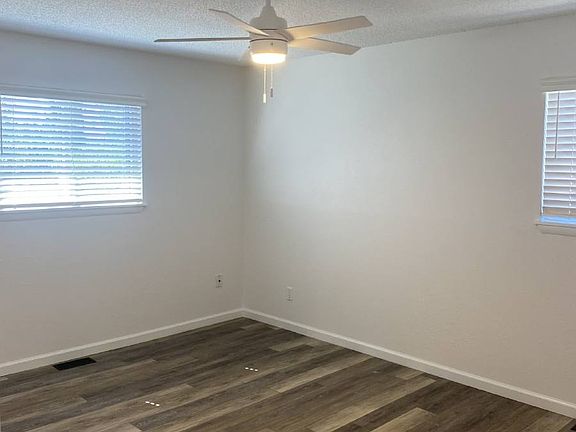 5th image of 211 Gordon Ct