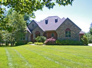 12004 Parkway Rd, Anchorage, KY 40223