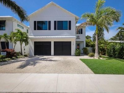 308 56th St UNIT B, Holmes Beach, FL, 34217