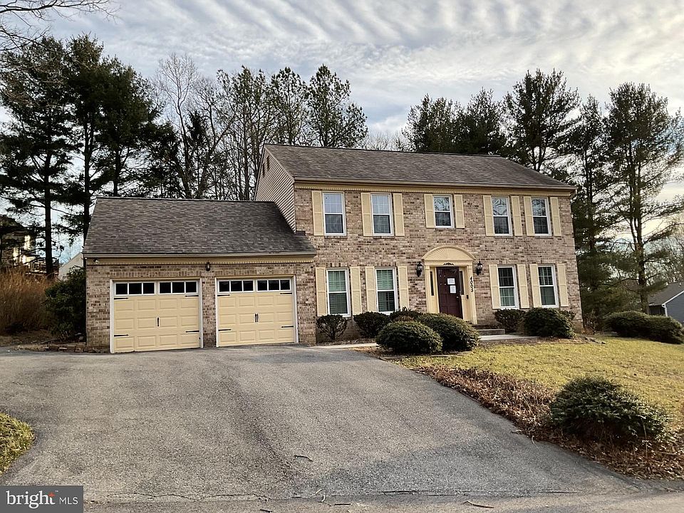 1st image of 4005 Long Lake Dr