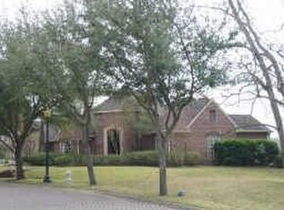 87 The Oval St, Sugar Land, TX 77479