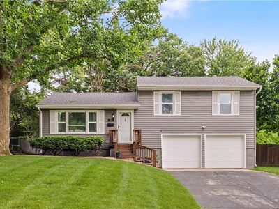6704 Woodward St, Overland Park, KS, 66204