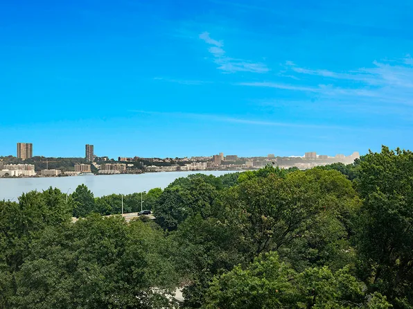 344 West 72nd Street image 3 of 18