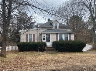 118 Springhill Ave, Bridgewater, MA 02324