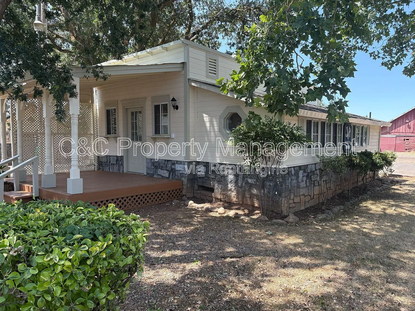 1 bed, 1.0 bath, $1,650 — Photo 2