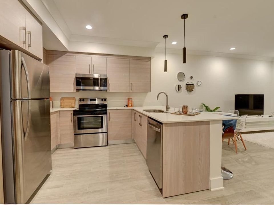 Acacia 1 Bedroom - Kitchen & Living