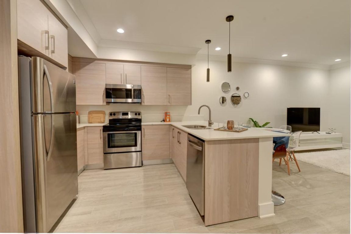 Acacia 1 Bedroom - Kitchen & Living