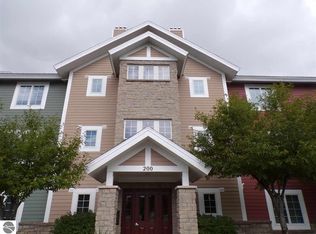 1246 Sunnyside Dr UNIT 206, Cadillac, MI 49601