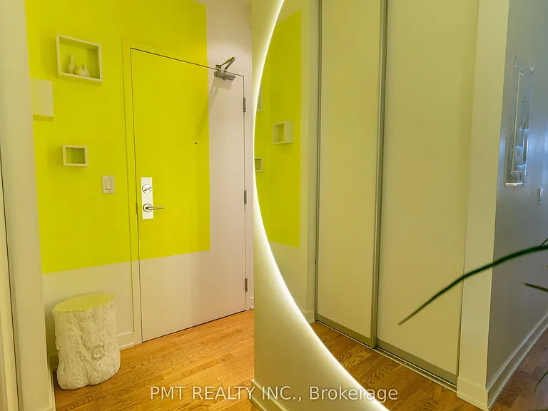 8 Dovercourt Rd #204 — Photo 14