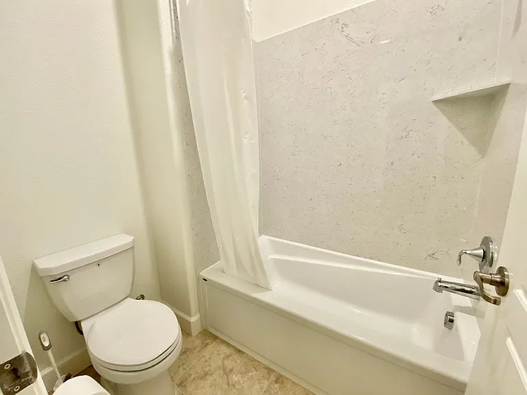 5937 Lakestone Dr — Photo 37