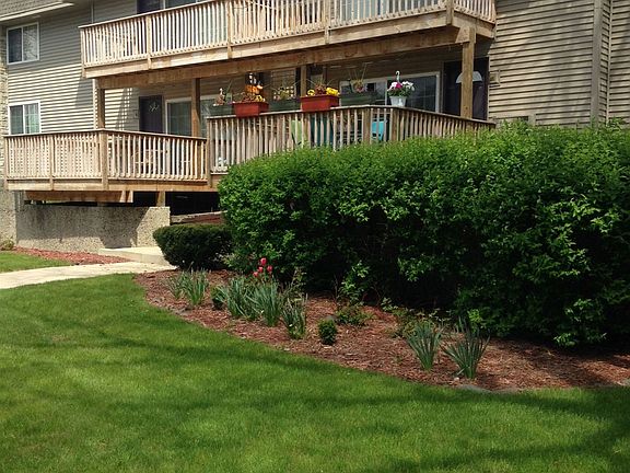 2nd image of 8054 S Wildwood Dr #204
