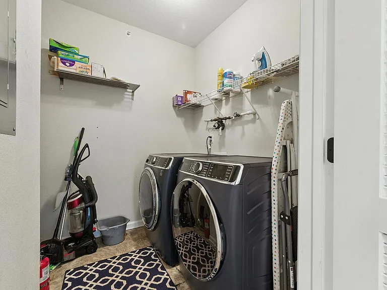 522 Knolls Dr #306 — Photo 14