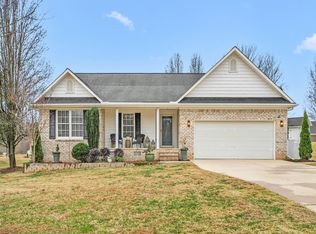 2572 Farrell Rd, Mebane, NC 27302