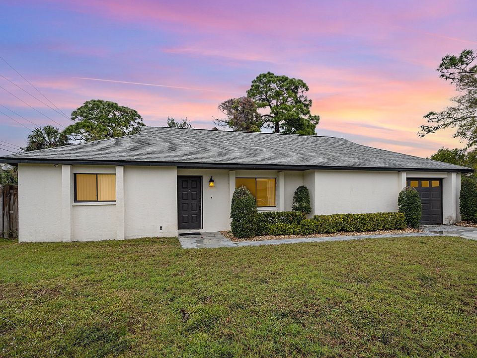 1st image of 696 Las Palmas Way