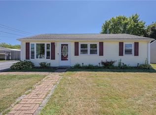 6 Scott Ln, Bristol, RI 02809