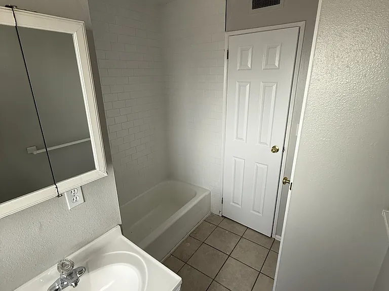 1308 Harrison Rd — Photo 12