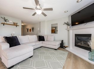 3729 Stoney Point Rd SW, Cedar Rapids, IA 52404