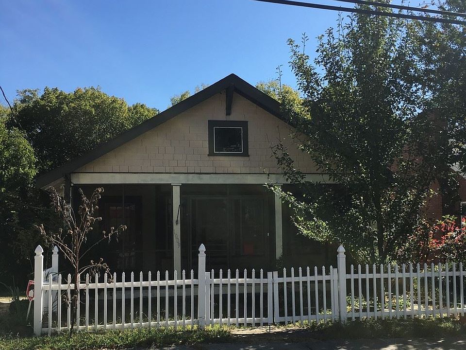 1st image of 1009 Pearson St