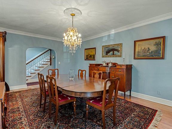 5th image of 1001 Washington St