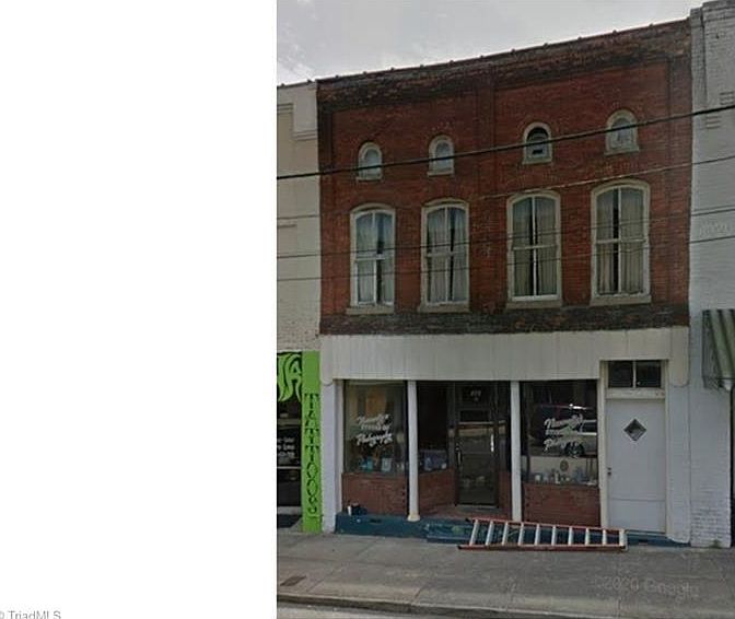 1st image of 105 Gilmer St