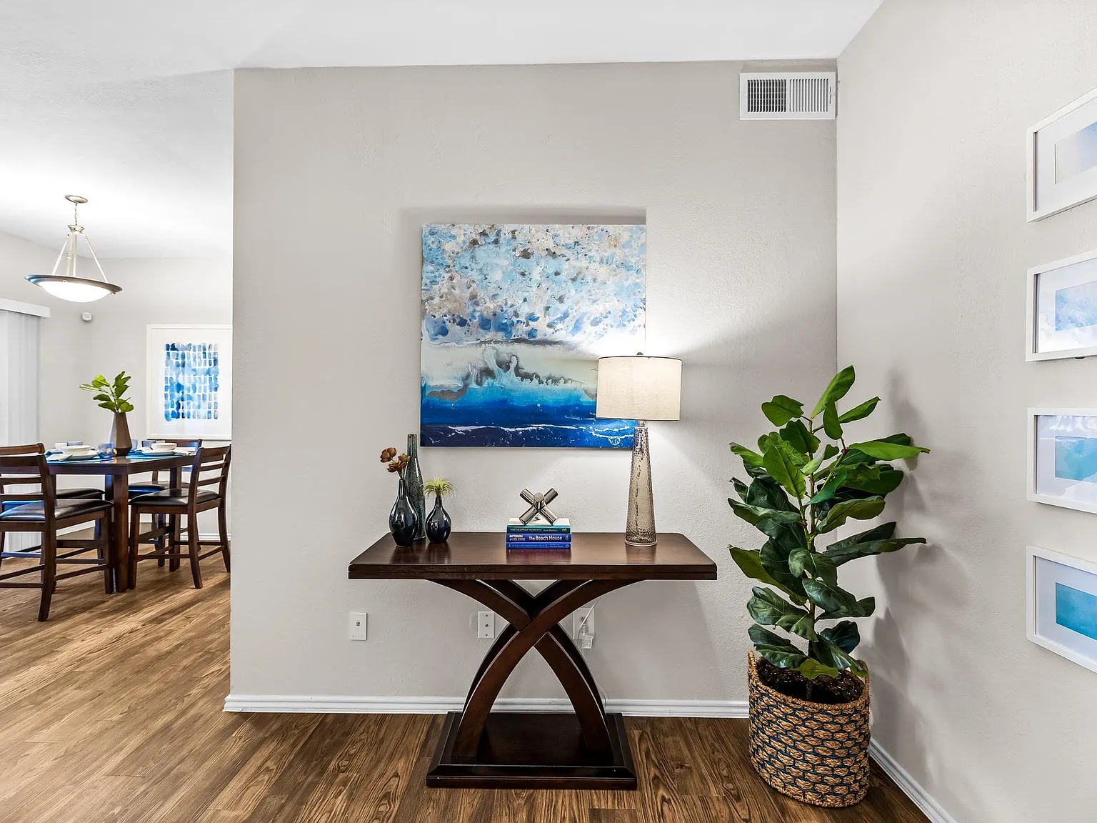 Oakhaven — Photo 3