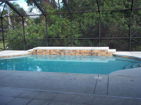 2nd image of 2089 SW Bayshore Blvd
