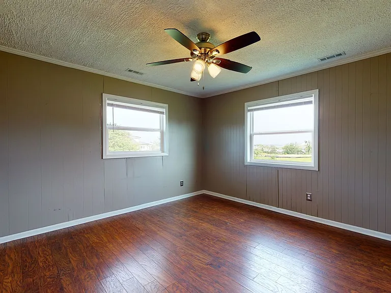 108 Hawkins Creek Ln — Photo 23