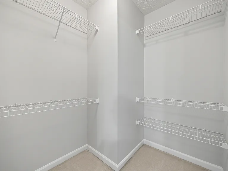 2716 Mapleview Ct — Photo 10