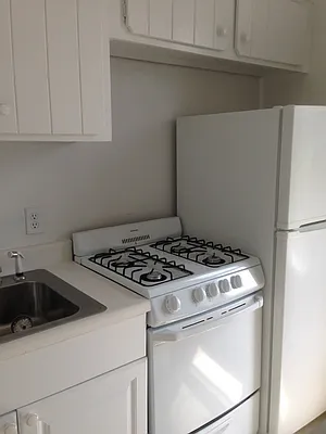 Rented by Picture Realty Inc. | media 21
