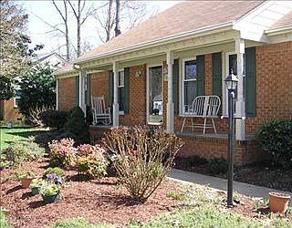 1st image of 537 Gloria Dr