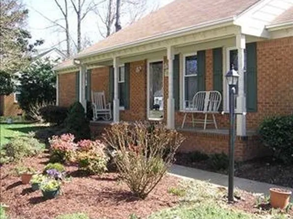 537 Gloria Dr, Chesapeake, VA 23322