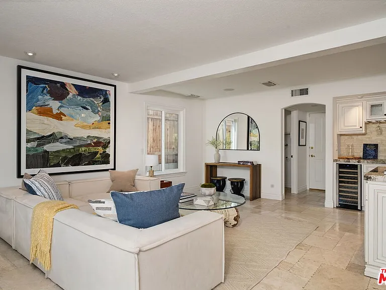 6497 Country Club Dr — Photo 15