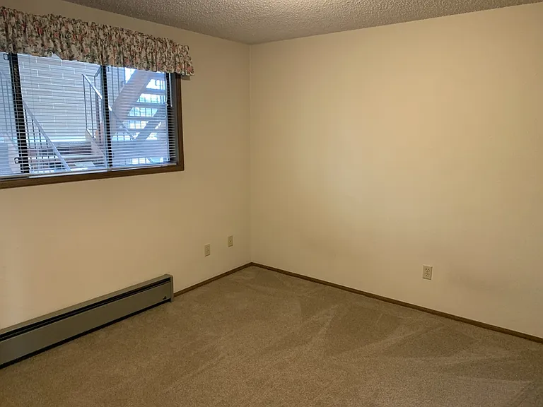 202 La Villa Dr — Photo 6