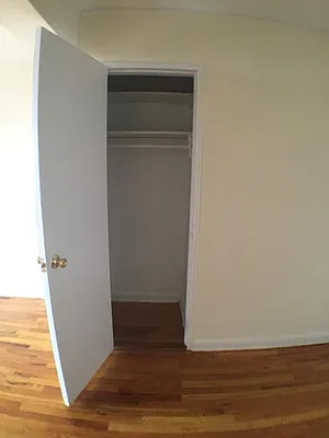 Rented by Giaps Realty Group LLC | media 17