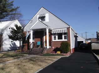 621 Chester Ave, Roselle Park, NJ 07204