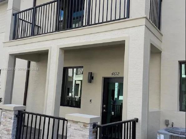 4612 NW 83rd Ave, Doral, FL 33166