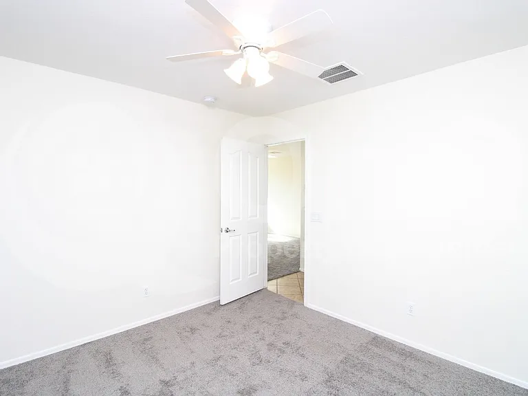 21066 E Munoz St — Photo 15