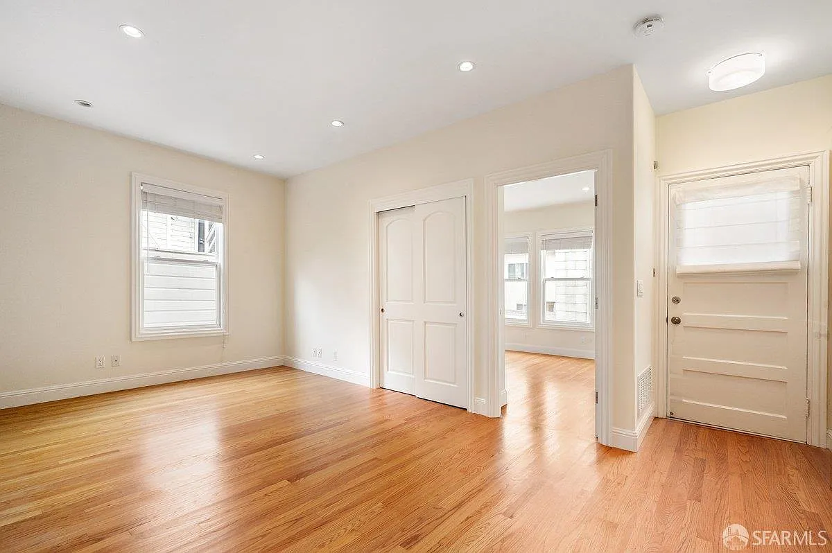 1 bed, 1.0 bath, $3,950 — Photo 2
