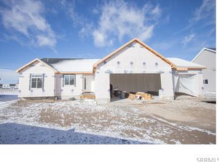 41 N White Pine Ln, Rigby, ID 83442