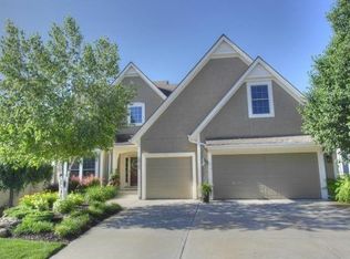 20705 W 61st St, Shawnee, KS 66218