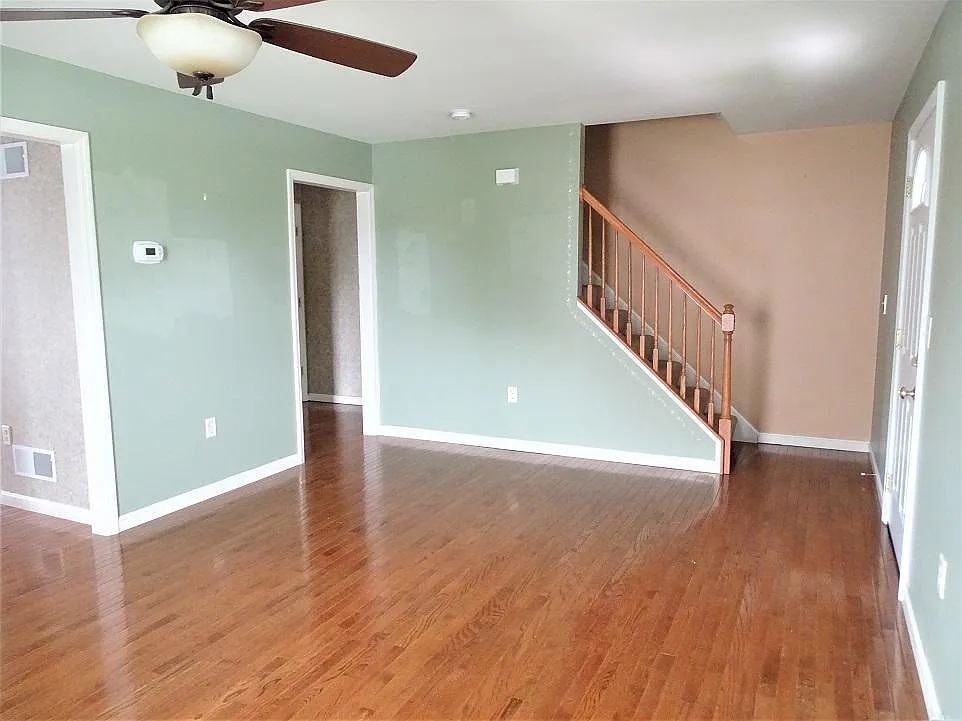 Living Room - 90 Battens Cir